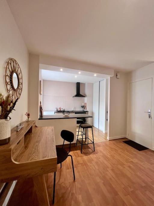 Casa Cloutiers #4 - Joli & Cosy T2 Avec Clim Parking - Hyper Centre Brive Apartment Exterior photo